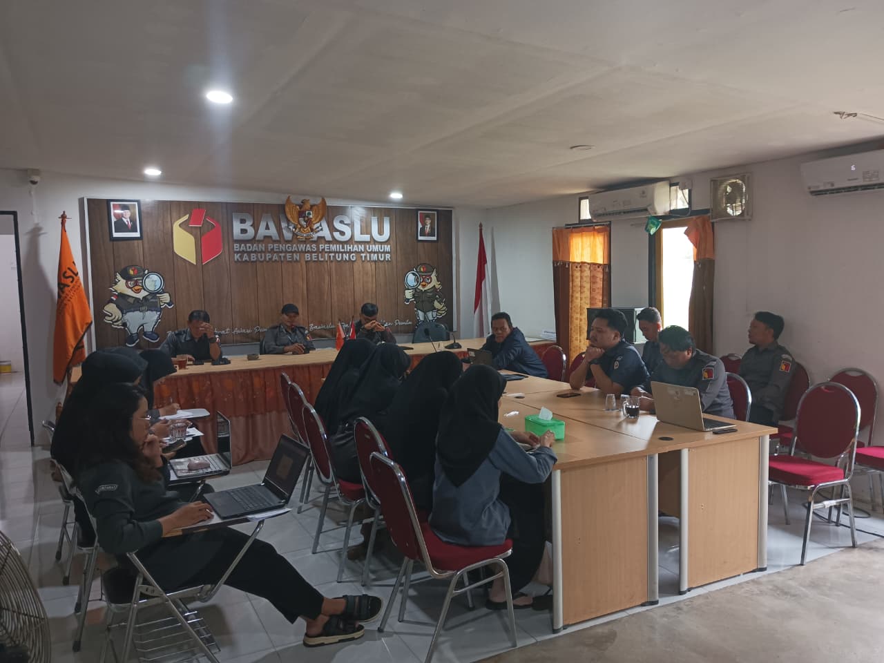 RAPAT INTERNAL