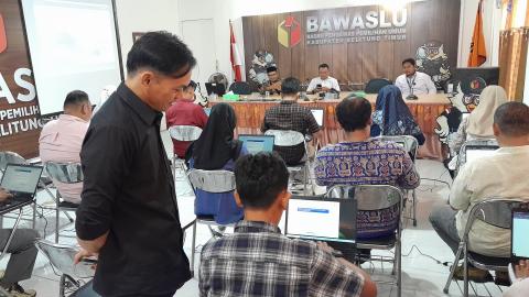 pengawasan proses seleksi oleh Ketua dan Anggota Bawaslu Kabupaten Belitung Timur