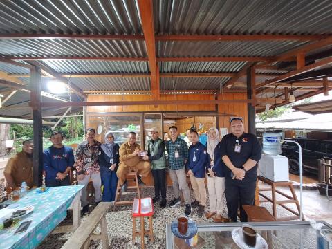 coklit di RUmah Kediaman Wakil Bupati Belitung Timur